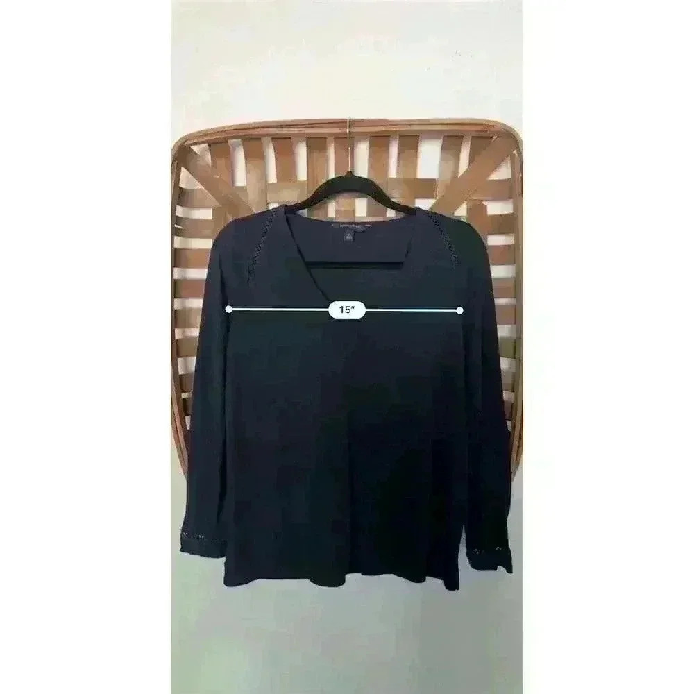 Banana Republic Women's Blue V-Neck Blouse M Stretchy Lattice Detail - Picture 2 of 8